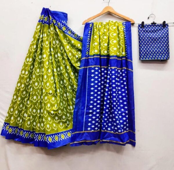 blouse designs for plain saree with border